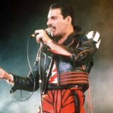 49-Freddie-Mercury-Red-and-Black-jacket.jpg